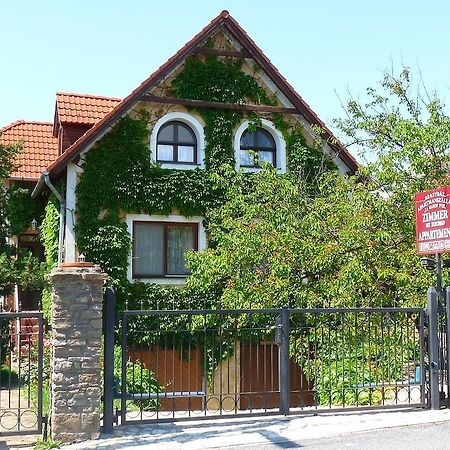 Aranyhaz Apartmanszallas 蒂豪尼 外观 照片